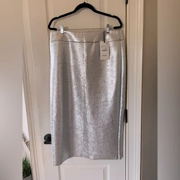 ZARA Stunning Silver Faux Leather Metallic Midi w/Broad Waistband & back slit🔥🔥🔥 - Picture 6 of 12